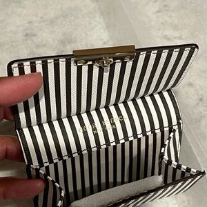 Signature HB credit card holder with inside pocket